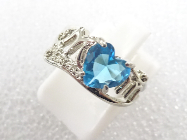 JAPANESE KIMONO / ANTIQUE COLORED STONE RING (SIZE 8.5)